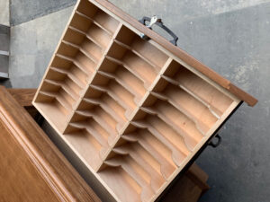 Cabinent Photo showing Drawers